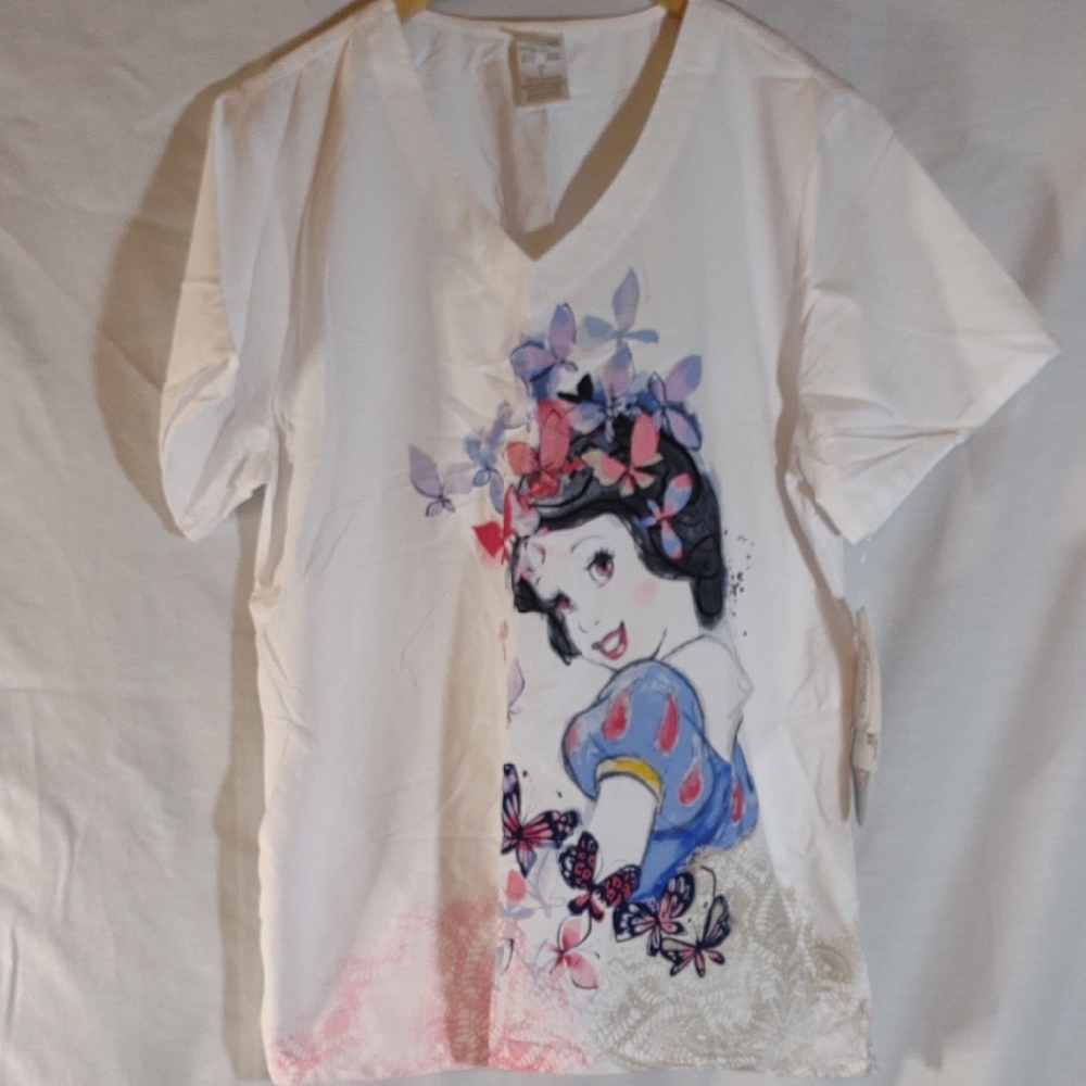 NWT Disney Women's White Graphic Scrubs/ Nurse Top Size L